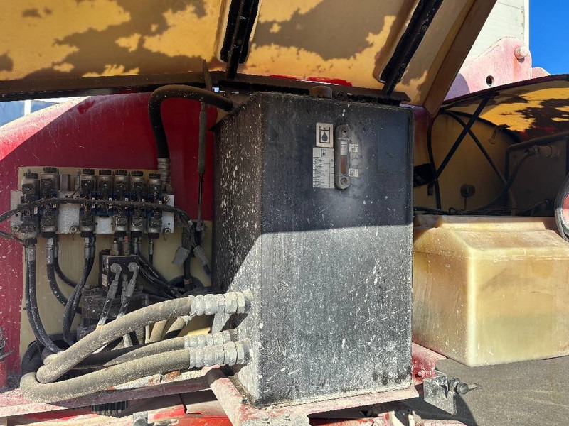 Krah me çernjerë JLG 400 S 14,20m Diesel Teleskop-Arbeitsbühne: foto 6 Krah me çernjerë JLG 400 S 14,20m Diesel Teleskop-Arbeitsbühne: foto 6