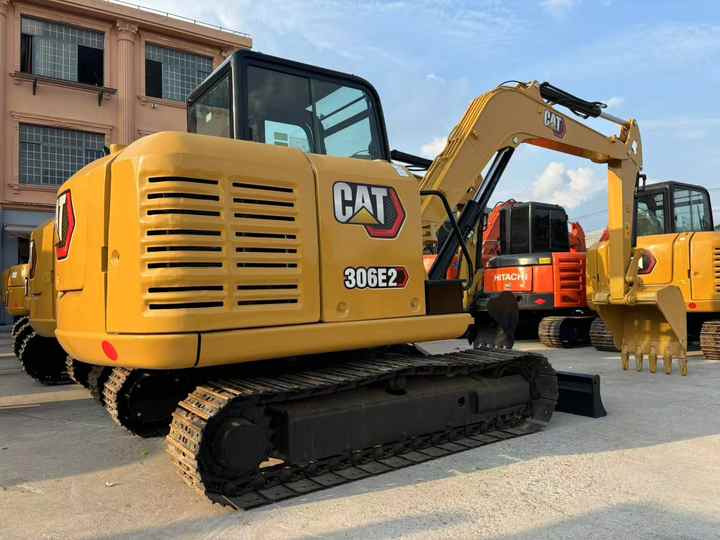 CAT 306E Used Excavator Latest Model 6tons 95% New Original with EPA CE Excavator Cat 306 mini digger excavator - Ekskavator: foto 2 CAT 306E Used Excavator Latest Model 6tons 95% New Original with EPA CE Excavator Cat 306 mini digger excavator - Ekskavator: foto 2