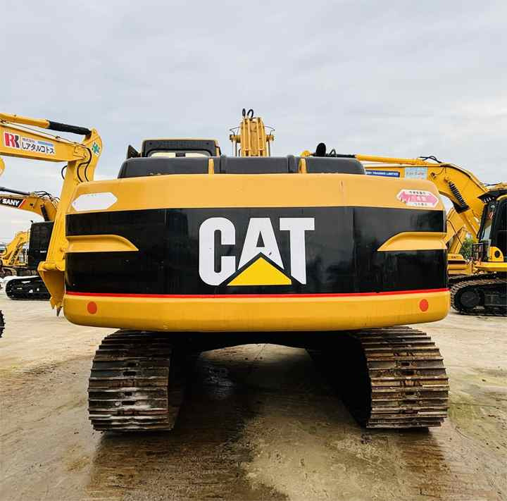 Caterpillar/cat Medium Used Excavator 20t Cat 320b,320c,320d Excavating Equipment With 0.8,1.0,1.2 Cbm Bucket Size In Shanghai - Ekskavator me zinxhirë: foto 2 Caterpillar/cat Medium Used Excavator 20t Cat 320b,320c,320d Excavating Equipment With 0.8,1.0,1.2 Cbm Bucket Size In Shanghai - Ekskavator me zinxhirë: foto 2