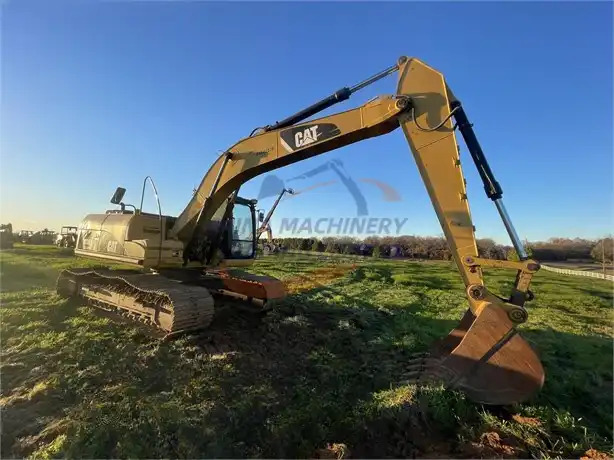 Cheaper Secondhand Cat 320d Hydraulic Crawler 20 Ton Caterpillar 320 Series Model Used Excavator Japan Original - Ekskavator: foto 4 Cheaper Secondhand Cat 320d Hydraulic Crawler 20 Ton Caterpillar 320 Series Model Used Excavator Japan Original - Ekskavator: foto 4