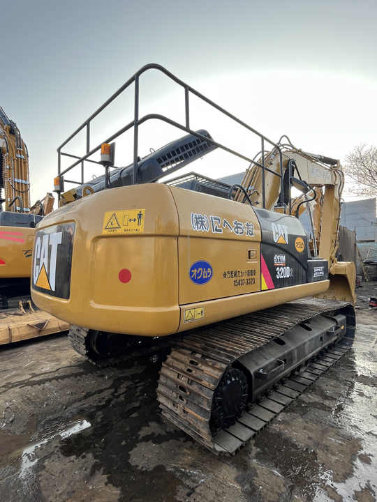 Good condition japan original low hour used hydraulic crawler cat 320 excavator cat 320d cat320d2 excavator in stock for sale - Ekskavator me zinxhirë: foto 4 Good condition japan original low hour used hydraulic crawler cat 320 excavator cat 320d cat320d2 excavator in stock for sale - Ekskavator me zinxhirë: foto 4