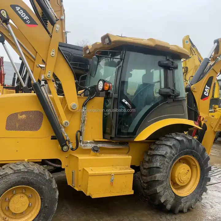 HT636 Mini Tractor with Front End Loader and Backhoe Efficient Cat 420F2 Backhoe Loader Weichai Engine New Condition - Fadromë me shkarkim nga prapa: foto 2 HT636 Mini Tractor with Front End Loader and Backhoe Efficient Cat 420F2 Backhoe Loader Weichai Engine New Condition - Fadromë me shkarkim nga prapa: foto 2