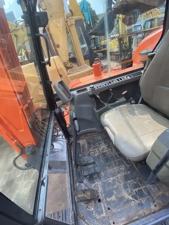 Ekskavator me zinxhirë High Quality Secondhand Small Excavator Doosan Dx60 Dx75 Korea Origin Mini Excavator Machine Good Price For Guyana: foto 6