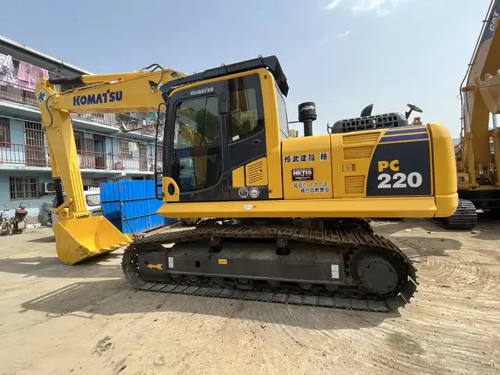 Komatsu Pc200-8 Pc200-7 Pc220-8 Excavator,Used Japan Original Komatsu Pc200-8 Excavator Shovel Hot Sale Spot,Low Price - Ekskavator me zinxhirë: foto 5 Komatsu Pc200-8 Pc200-7 Pc220-8 Excavator,Used Japan Original Komatsu Pc200-8 Excavator Shovel Hot Sale Spot,Low Price - Ekskavator me zinxhirë: foto 5