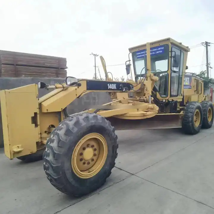 Orginal used cat 140K motor grader with CAT C7 engine in Shanghai China - Makinë niveluese: foto 1 Orginal used cat 140K motor grader with CAT C7 engine in Shanghai China - Makinë niveluese: foto 1