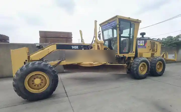 Orginal used cat 140K motor grader with CAT C7 engine in Shanghai China - Makinë niveluese: foto 2 Orginal used cat 140K motor grader with CAT C7 engine in Shanghai China - Makinë niveluese: foto 2