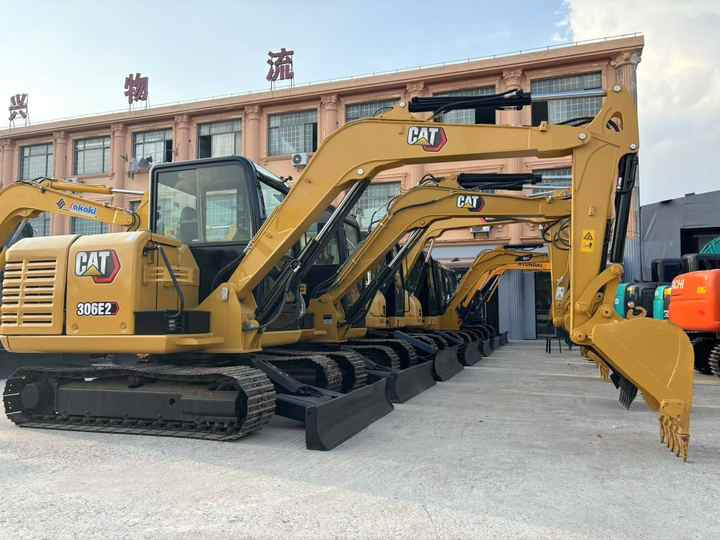Original Engine and Paint Excellent Quality Used Crawler Excavator CAT 306E in Stock EPA and CE Licensed - Ekskavator: foto 2 Original Engine and Paint Excellent Quality Used Crawler Excavator CAT 306E in Stock EPA and CE Licensed - Ekskavator: foto 2