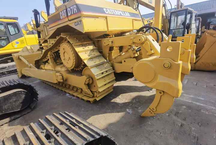 Used Bulldozers CAT D7R D8R with low price in Low Working Hour - Buldozer: foto 5 Used Bulldozers CAT D7R D8R with low price in Low Working Hour - Buldozer: foto 5