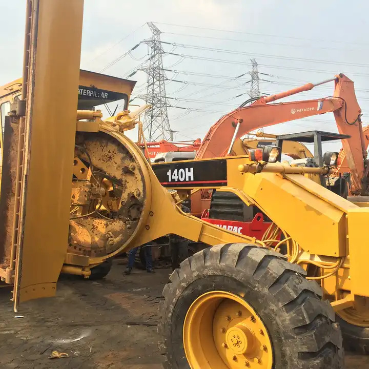 Used Cat 140H motor grader with good condition,USED heavy equipment used motor grader CAT 140H grader - Makinë niveluese: foto 1 Used Cat 140H motor grader with good condition,USED heavy equipment used motor grader CAT 140H grader - Makinë niveluese: foto 1