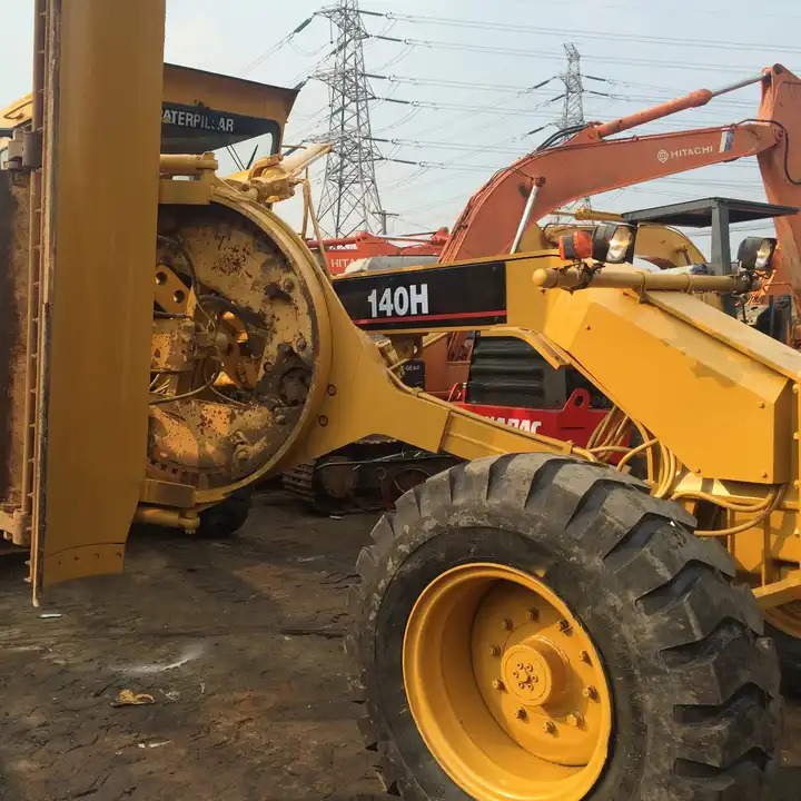 Used Cat 140H motor grader with good condition,USED heavy equipment used motor grader CAT 140H grader - Makinë niveluese: foto 3 Used Cat 140H motor grader with good condition,USED heavy equipment used motor grader CAT 140H grader - Makinë niveluese: foto 3