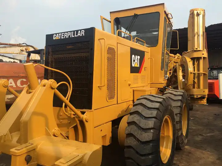 Used Cat 140H motor grader with good condition,USED heavy equipment used motor grader CAT 140H grader in China on sale - Makinë niveluese: foto 2 Used Cat 140H motor grader with good condition,USED heavy equipment used motor grader CAT 140H grader in China on sale - Makinë niveluese: foto 2