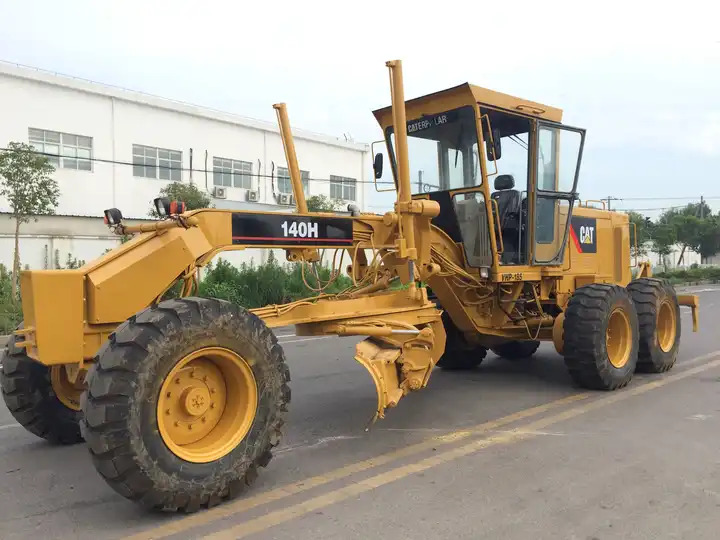Used Cat 140H motor grader with good condition,USED heavy equipment used motor grader CAT 140H grader in China on sale - Makinë niveluese: foto 4 Used Cat 140H motor grader with good condition,USED heavy equipment used motor grader CAT 140H grader in China on sale - Makinë niveluese: foto 4