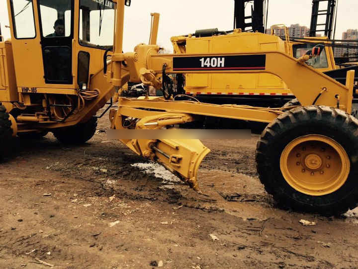 Used Caterpillar construction machine CAT140H 140K 140G Grader in stock for sale - Makinë niveluese: foto 4 Used Caterpillar construction machine CAT140H 140K 140G Grader in stock for sale - Makinë niveluese: foto 4