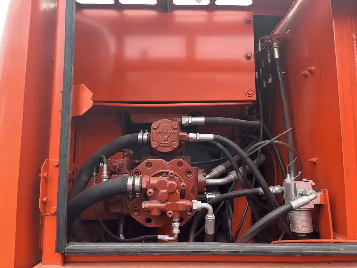 Used Doosan Dh150W-7 Medium 15 Ton Second-Hand Construction Machinery Doosan 60W/150W/210W in Stock - Ekskavator: foto 5 Used Doosan Dh150W-7 Medium 15 Ton Second-Hand Construction Machinery Doosan 60W/150W/210W in Stock - Ekskavator: foto 5