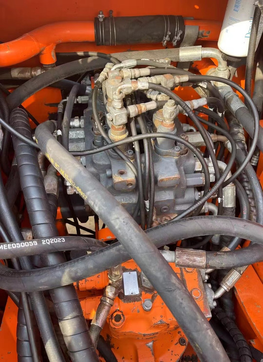 Used Doosan Dh150W-7 Wheel Digger Excavator Second Hand Original Korea Doosan Dh150W-7 150W Wheel Excavator Doosan 15 Tons - Ekskavator me goma: foto 2 Used Doosan Dh150W-7 Wheel Digger Excavator Second Hand Original Korea Doosan Dh150W-7 150W Wheel Excavator Doosan 15 Tons - Ekskavator me goma: foto 2