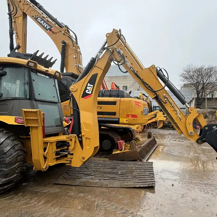 Used caterpillar backhoe loader CAT 420F2 in good condition for sale - Fadromë me shkarkim nga prapa: foto 1 Used caterpillar backhoe loader CAT 420F2 in good condition for sale - Fadromë me shkarkim nga prapa: foto 1