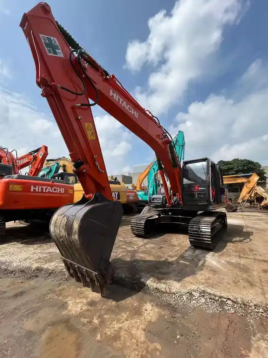 Used excavator Hitachi ZX120 Japanese second hand Excavadoras de segunda mano - Ekskavator: foto 5 Used excavator Hitachi ZX120 Japanese second hand Excavadoras de segunda mano - Ekskavator: foto 5