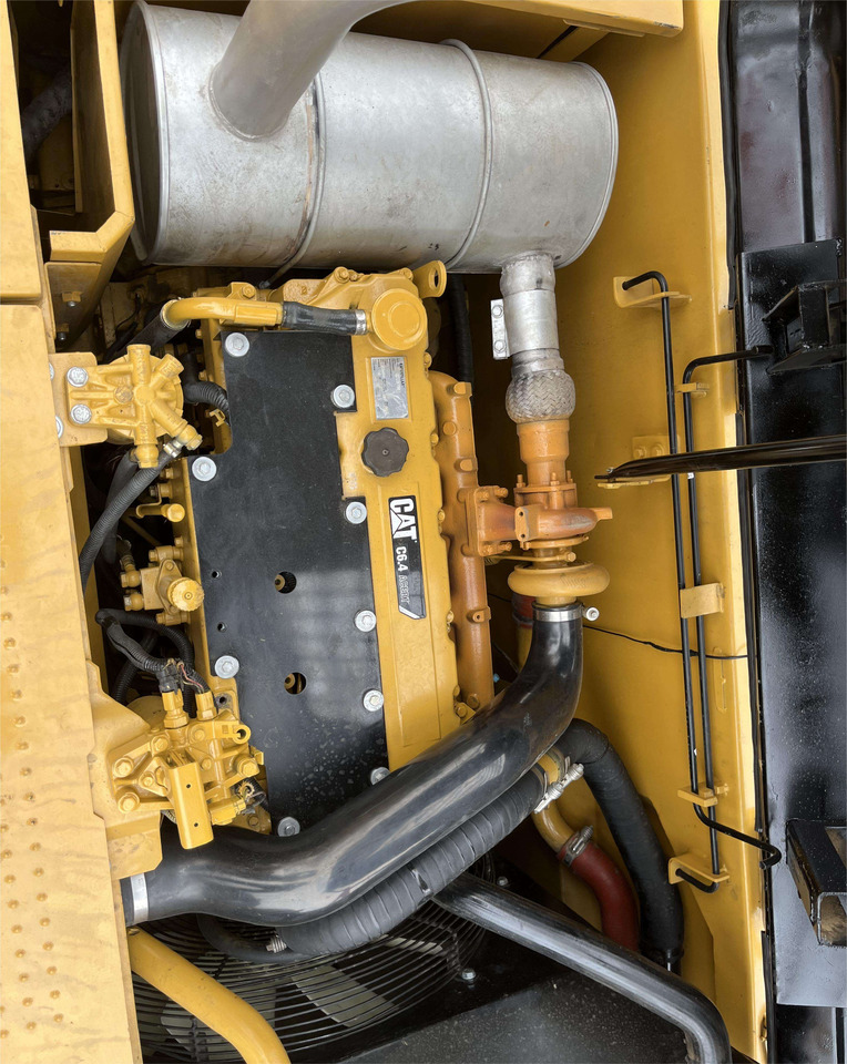 Used excavators cat 320d cat 20 ton excavator with excellent condition for sale - Ekskavator: foto 3 Used excavators cat 320d cat 20 ton excavator with excellent condition for sale - Ekskavator: foto 3