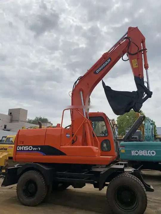 Ekskavator me zinxhirë Wheel digging excavator Used DOOSAN150W DH150W DH150W-7 / second-hand KOREA engine DOOSAN DH 150 150W-7 DOOSAN150: foto 6