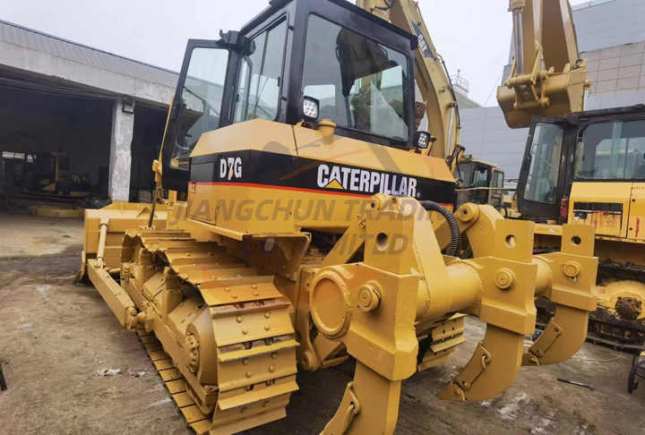 Hot sell used original made in Japan cat D6g bulldozer - Buldozer: foto 5 Hot sell used original made in Japan cat D6g bulldozer - Buldozer: foto 5