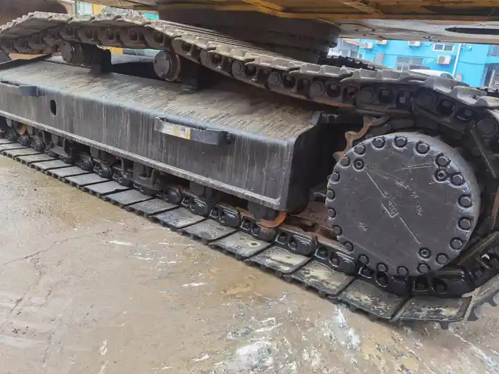 Used 30 ton good quality Komatsu PC300-7 original Japan excavator in cheap price for sale - Ekskavator me zinxhirë: foto 3 Used 30 ton good quality Komatsu PC300-7 original Japan excavator in cheap price for sale - Ekskavator me zinxhirë: foto 3