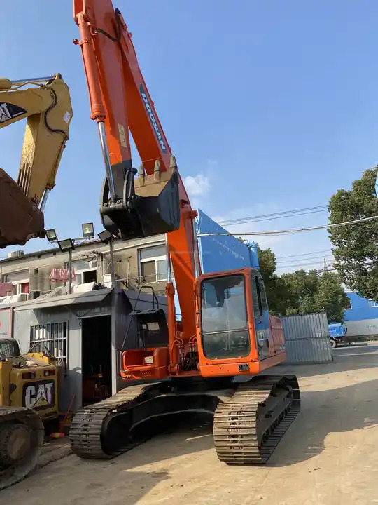 Used machinery equipment dx225 used excavators in stock for sale - Ekskavator me zinxhirë: foto 2 Used machinery equipment dx225 used excavators in stock for sale - Ekskavator me zinxhirë: foto 2