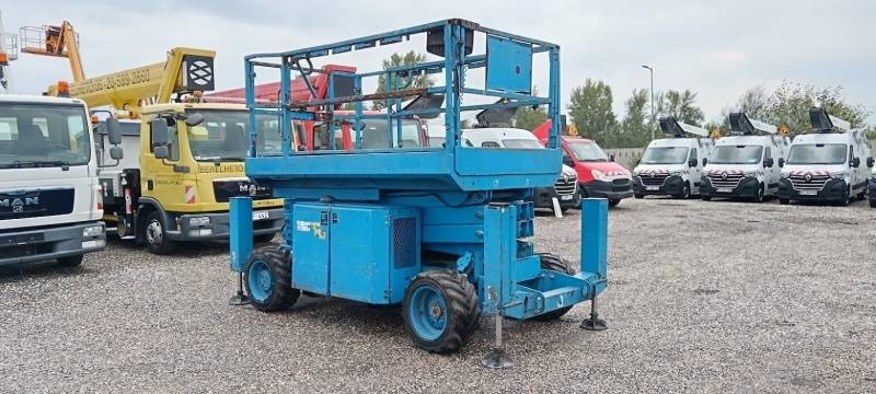 Genie GS-2669 - 10 m, 4x4, diesel - Ngritës gërshërë: foto 1 Genie GS-2669 - 10 m, 4x4, diesel - Ngritës gërshërë: foto 1