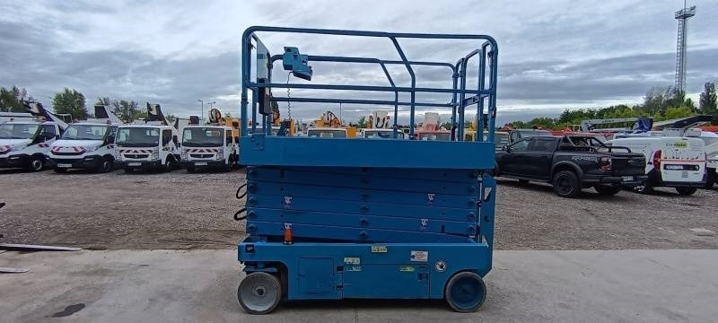 Genie GS4047 - 13,7m - electric - Ngritës gërshërë: foto 5 Genie GS4047 - 13,7m - electric - Ngritës gërshërë: foto 5