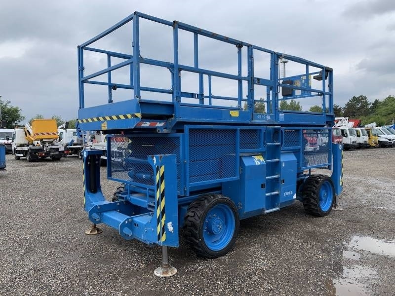 Genie GS4390 - 15,11m, diesel, 4x4 - Ngritës gërshërë: foto 2 Genie GS4390 - 15,11m, diesel, 4x4 - Ngritës gërshërë: foto 2