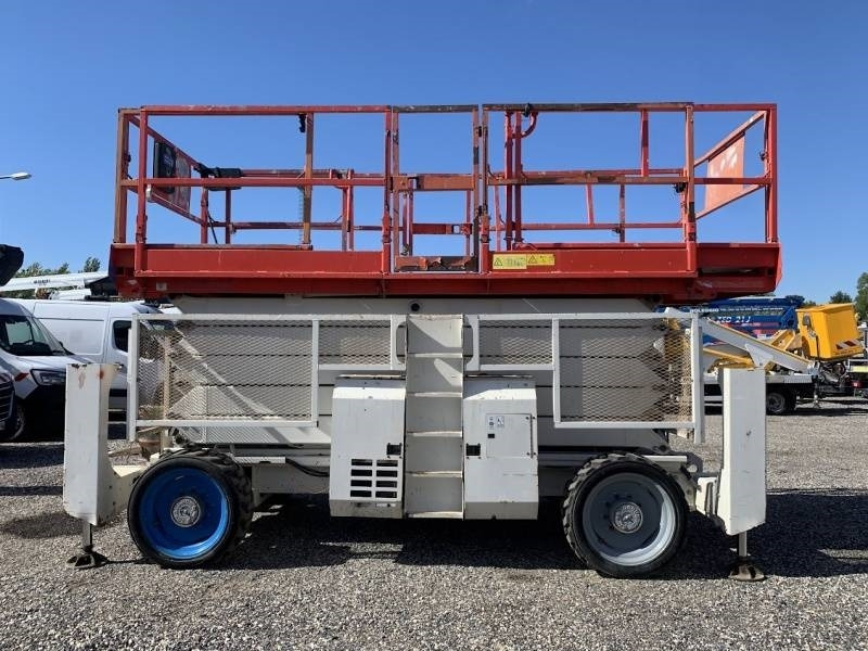 Genie GS5390 - 18m - 4x4 - Diesel - Ngritës gërshërë: foto 4 Genie GS5390 - 18m - 4x4 - Diesel - Ngritës gërshërë: foto 4