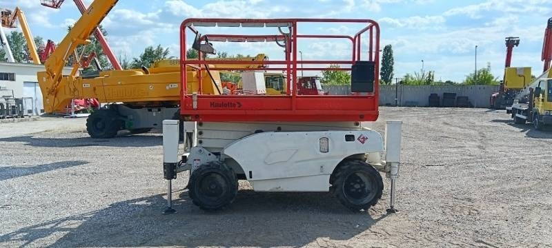 Haulotte Compact 10 DX - 4x4 - 10m - diesel - Ngritës gërshërë: foto 5 Haulotte Compact 10 DX - 4x4 - 10m - diesel - Ngritës gërshërë: foto 5