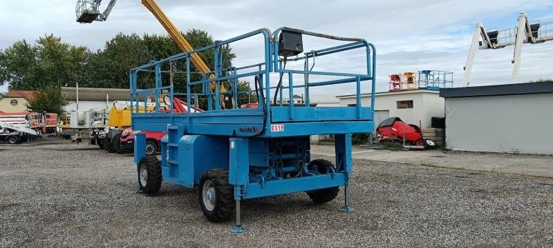 Haulotte H12SXL - 12m, 4x4, diesel - Ngritës gërshërë: foto 1 Haulotte H12SXL - 12m, 4x4, diesel - Ngritës gërshërë: foto 1