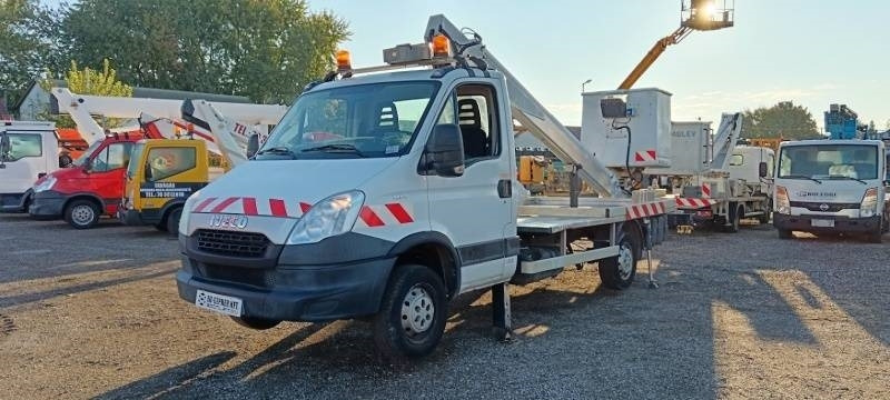 Iveco Daily Multitel 160 ALU DS - 16m - Platformë ajrore e montuar në kamion: foto 2 Iveco Daily Multitel 160 ALU DS - 16m - Platformë ajrore e montuar në kamion: foto 2