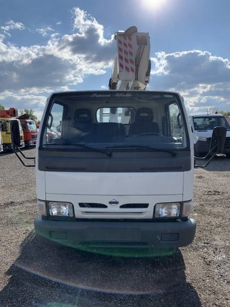 Nissan Cabstar Oil&Steel Snake 179 City - 17,5m, 200 kg - Platformë ajrore e montuar në kamion: foto 3 Nissan Cabstar Oil&Steel Snake 179 City - 17,5m, 200 kg - Platformë ajrore e montuar në kamion: foto 3