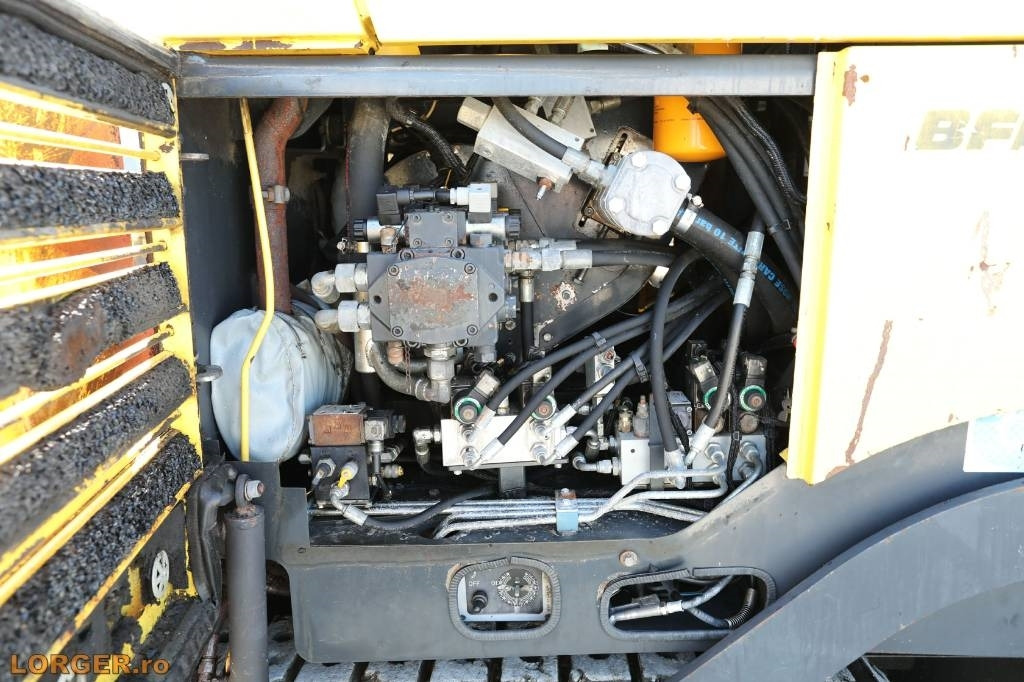 Shtrues asfalti Bomag BF 222 C: foto 19