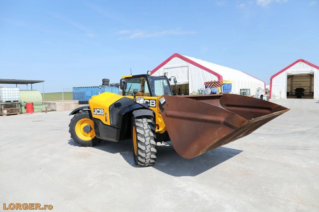 JCB 527-58 Agri - Ekskavator teleskopik: foto 4 JCB 527-58 Agri - Ekskavator teleskopik: foto 4