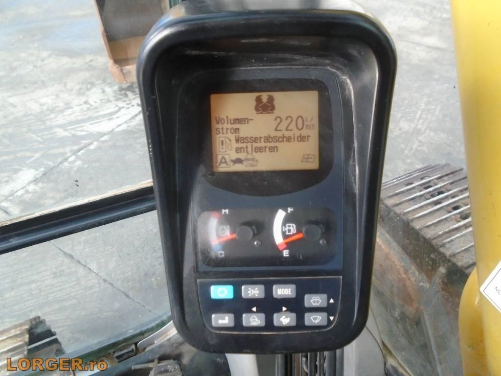 Lizingu i New Holland E 235 B SR-2* Blade  New Holland E 235 B SR-2* Blade: foto 16