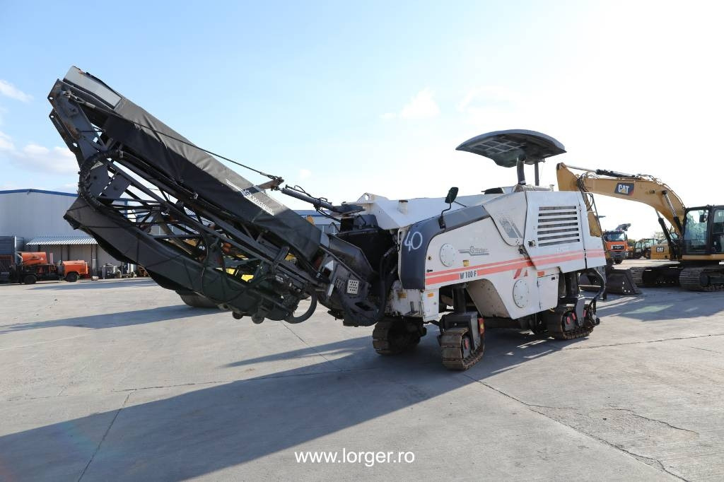 Wirtgen W 100 F - Frezë asfalti: foto 1 Wirtgen W 100 F - Frezë asfalti: foto 1