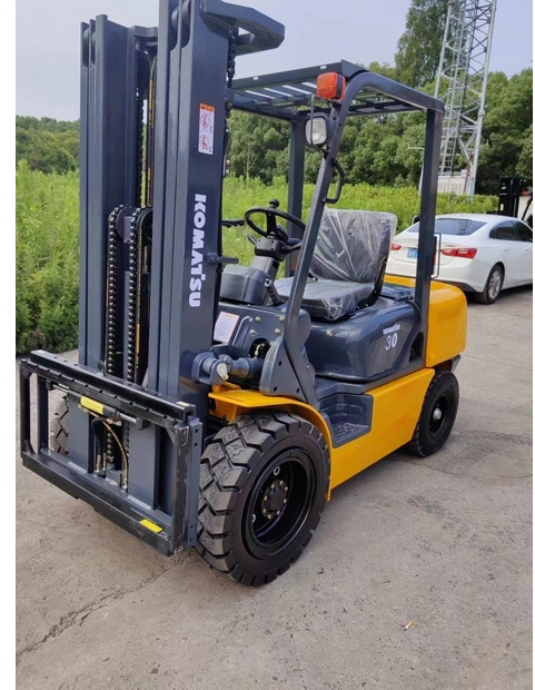 2022 Komatsu FD30-14 - Pirun ngritës: foto 2 2022 Komatsu FD30-14 - Pirun ngritës: foto 2