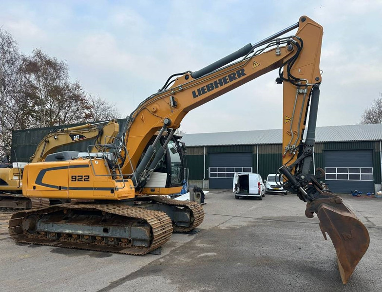 Liebherr 922 - Ekskavator me zinxhirë: foto 5 Liebherr 922 - Ekskavator me zinxhirë: foto 5