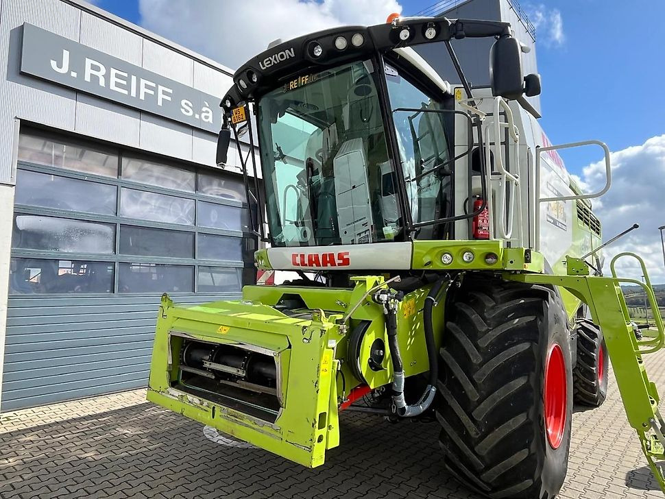 J.Reiff Sarl
Herr Stefan Neukirch - 77 Z.I in den - Autokombajnë: foto 3 J.Reiff Sarl
Herr Stefan Neukirch - 77 Z.I in den - Autokombajnë: foto 3