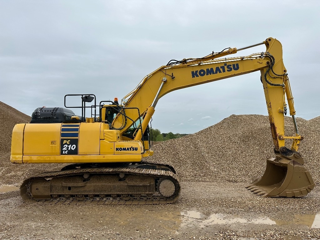 Komatsu PC 210 LC-11 - Ekskavator me zinxhirë: foto 2 Komatsu PC 210 LC-11 - Ekskavator me zinxhirë: foto 2