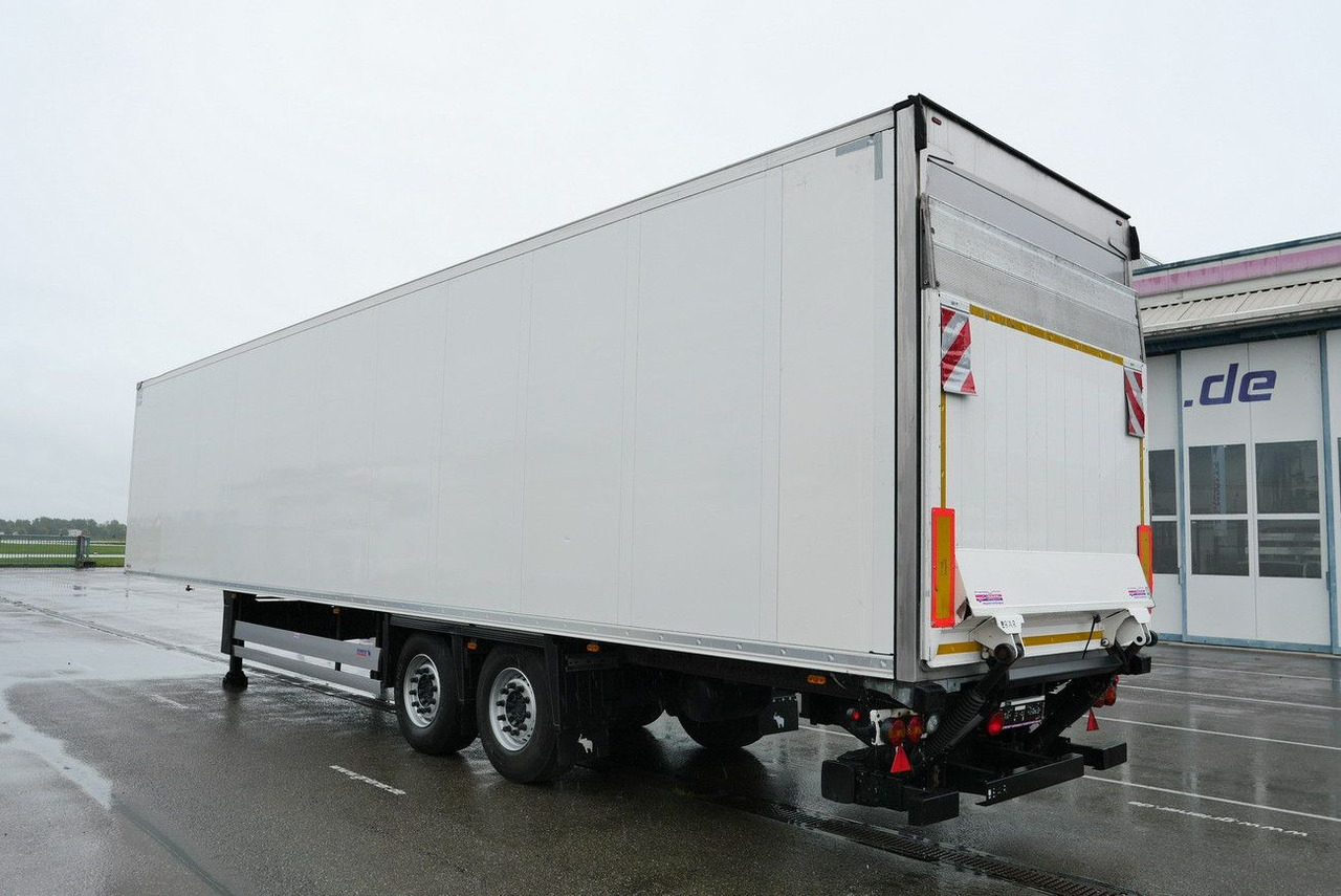 Schmitz Cargobull SKO 18 /LBW BÄR 2500 kg / CARRIER 1550 / LIFT - Gjysmë rimorkio frigorifer: foto 1 Schmitz Cargobull SKO 18 /LBW BÄR 2500 kg / CARRIER 1550 / LIFT - Gjysmë rimorkio frigorifer: foto 1