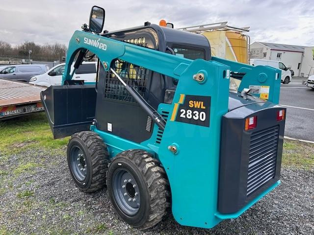 SUNWARD SWL2830 SUNWARD /BOBCAT - Mini fadrom: foto 4 SUNWARD SWL2830 SUNWARD /BOBCAT - Mini fadrom: foto 4