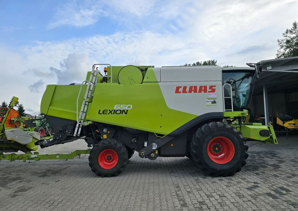 Claas Lexion 650 heder 750 Vario laser - Autokombajnë: foto 3 Claas Lexion 650 heder 750 Vario laser - Autokombajnë: foto 3