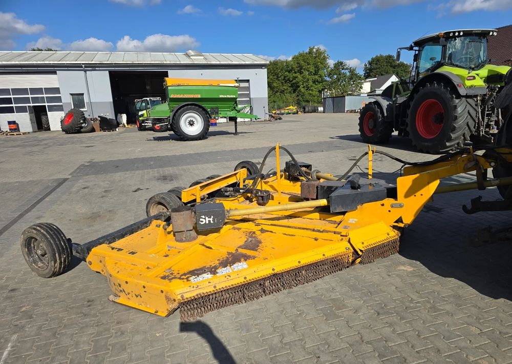 Inny Mac Connell 460. - Korrëse bari: foto 4 Inny Mac Connell 460. - Korrëse bari: foto 4