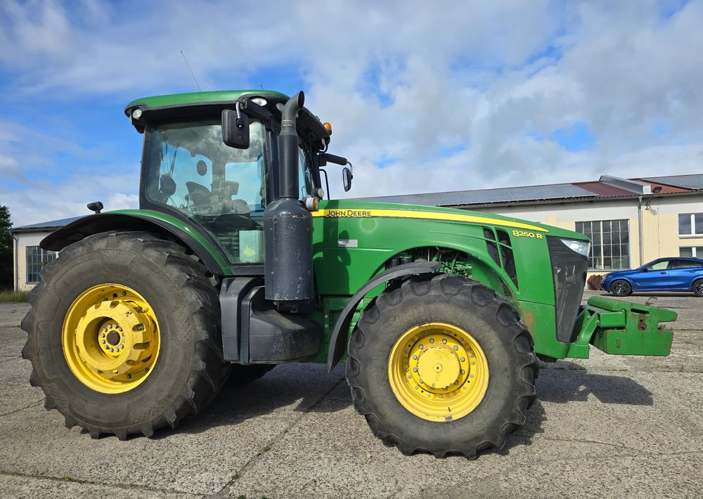 John Deere 8260R - Traktor: foto 4 John Deere 8260R - Traktor: foto 4