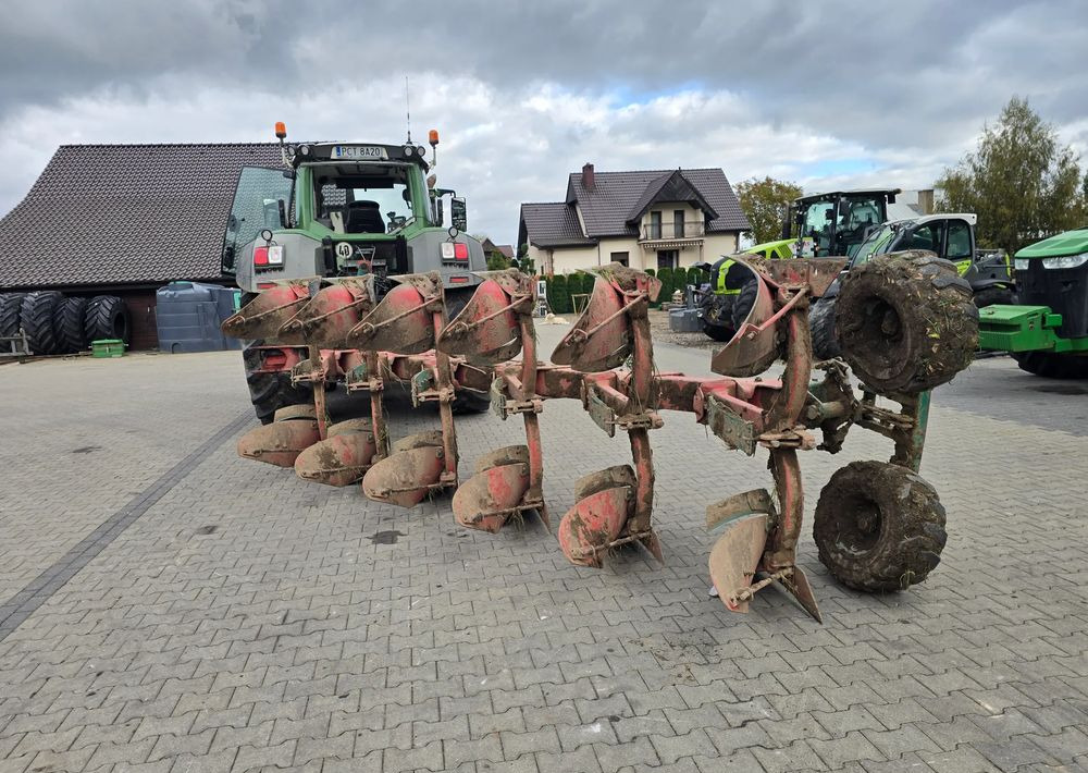 Kverneland - Plug: foto 1 Kverneland - Plug: foto 1