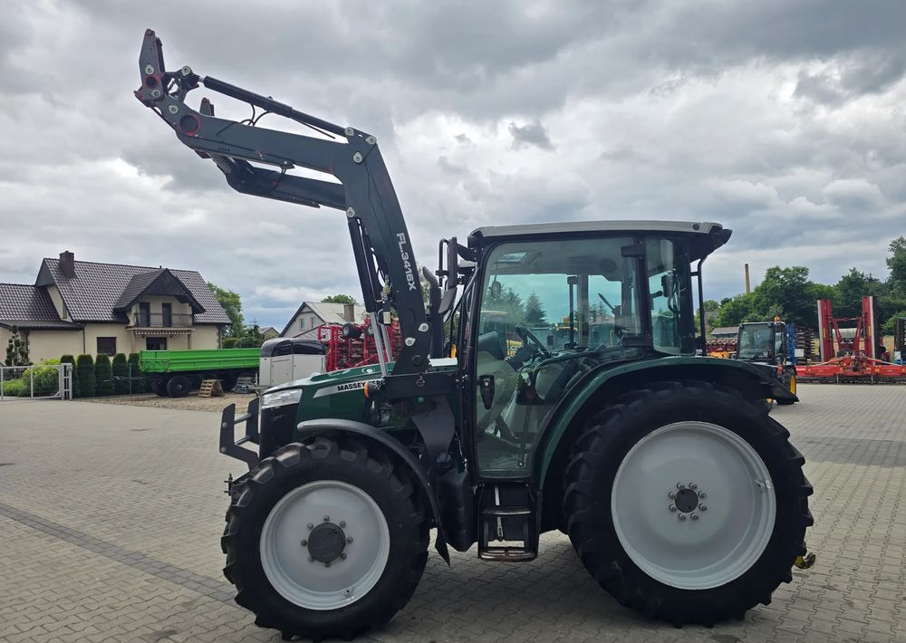 Massey Ferguson 4708 - Traktor: foto 5 Massey Ferguson 4708 - Traktor: foto 5