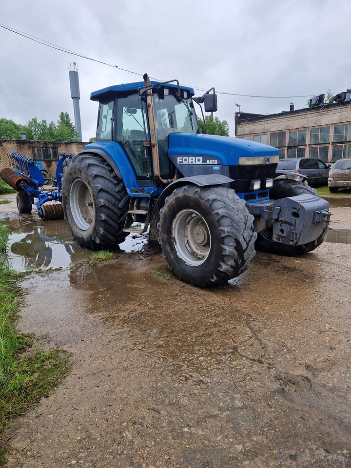 FORD 8670 - Traktor: foto 1 FORD 8670 - Traktor: foto 1